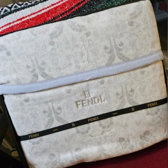 NEW in BOX Authentic Light Blue and Grey FENDI Large Bed Blanket - Picture 1 of 3